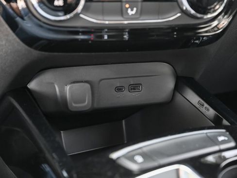 New 2026 Chevrolet Trax LT w/ LPO, Blackout Package FWD image 26
