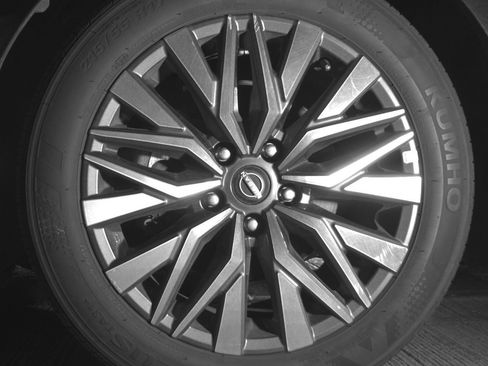 Used 2025 Nissan Altima 2.5 SV image 12