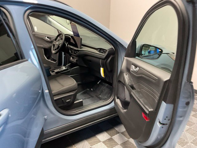 Used 2023 Ford Escape Active w/ Tech Pack #2 AWD/4WD image 22