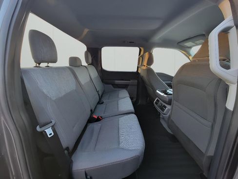 Used 2022 Ford F150 XLT image 32