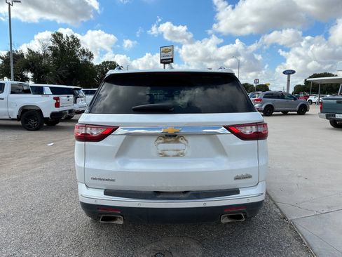 Used 2020 Chevrolet Traverse High Country FWD image 15
