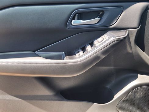 New 2026 Nissan Rogue SV w/ Cold Weather Package FWD image 21