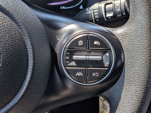 Used 2024 Kia Soul LX w/ Option Group 015 FWD image 19