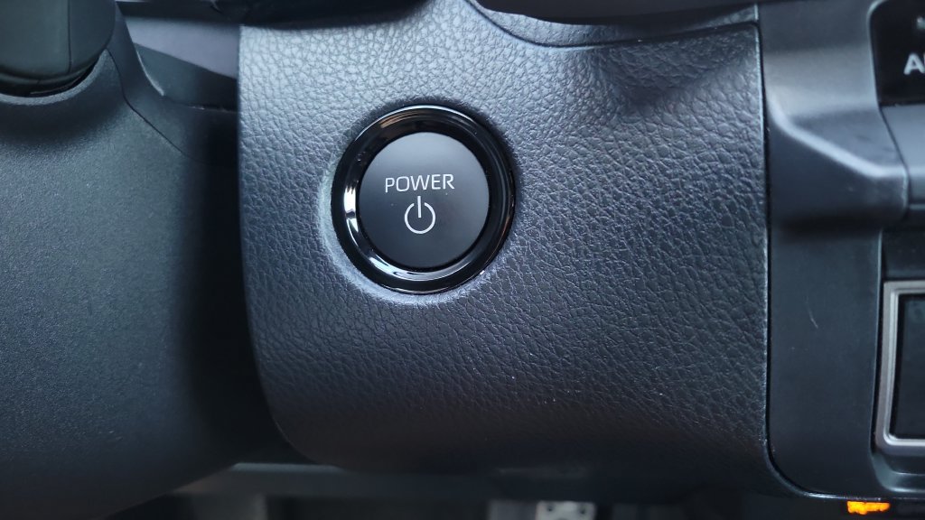Used 2025 Toyota Camry SE w/ Multimedia Upgrade Package FWD image 23