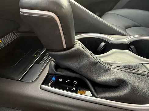 Used 2021 Toyota Camry XLE image 24