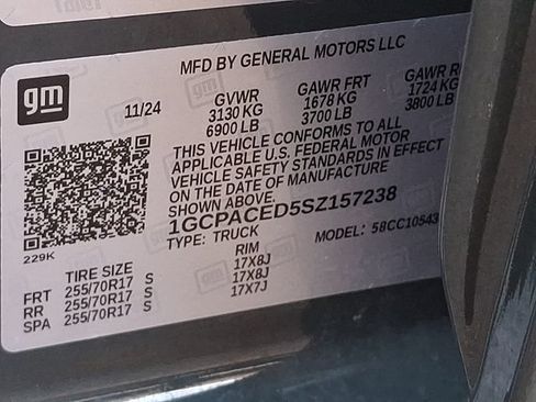 Used 2025 Chevrolet Silverado 1500 LT RWD image 27