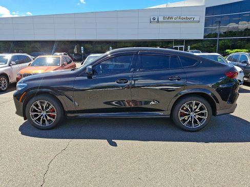 Used 2022 BMW X6 xDrive40i w/ M Sport Package AWD/4WD image 4