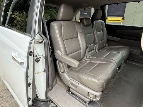 Used 2013 Honda Odyssey EX-L image 16