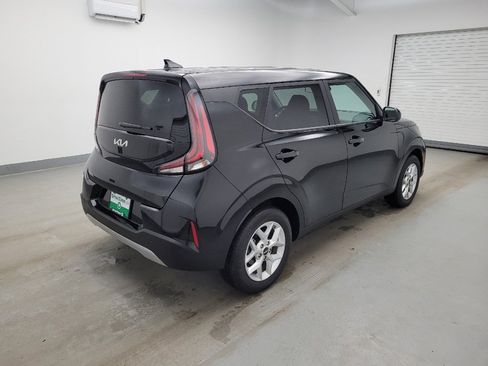 Used 2025 Kia Soul LX w/ LX Technology Package image 9