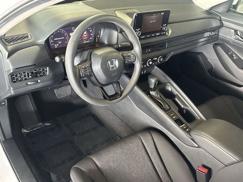 Used 2025 Honda Accord LX image 13