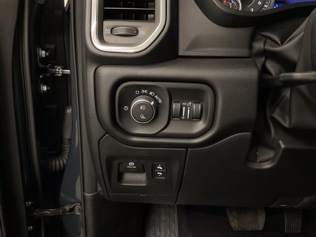 Used 2026 RAM 1500 Laramie AWD/4WD image 14