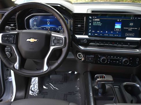 Used 2024 Chevrolet Silverado 1500 LTZ w/ Technology Package AWD/4WD image 14