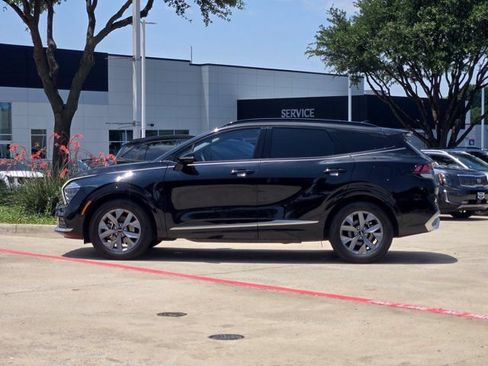 Certified 2025 Kia Sportage SX FWD image 4