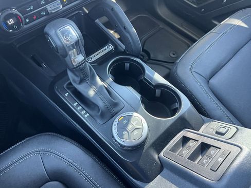New 2026 Ford Bronco Badlands AWD/4WD image 8