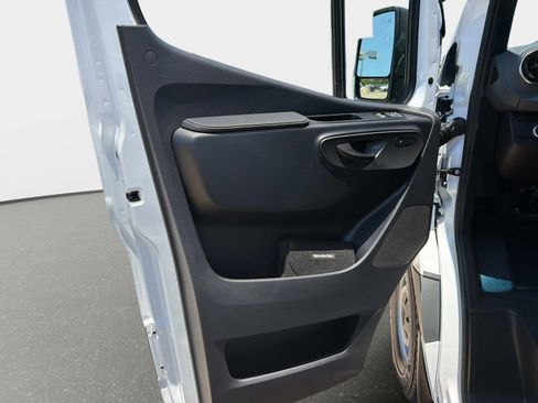 New 2026 Mercedes-Benz Sprinter 2500 image 11