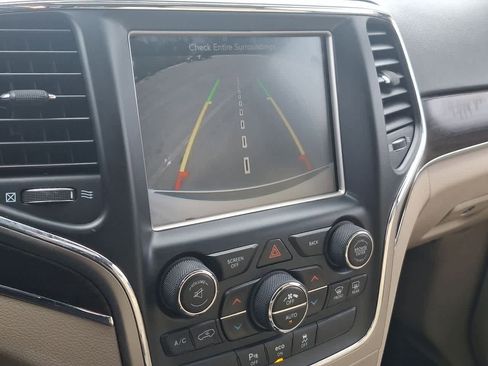 Used 2014 Jeep Grand Cherokee Limited image 21