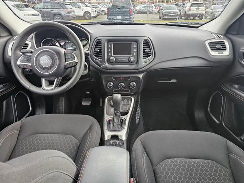 Used 2018 Jeep Compass Sport image 16