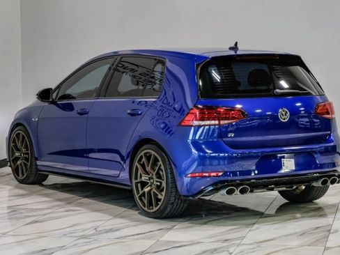 Used 2019 Volkswagen Golf R 4-Door AWD/4WD image 9