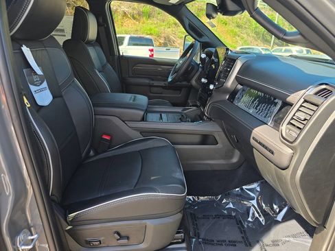 New 2026 RAM 3500 Limited AWD/4WD image 28
