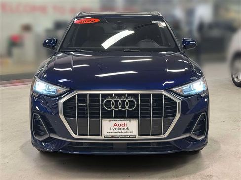 Used 2022 Audi Q3 2.0T Premium w/ Convenience Package image 2