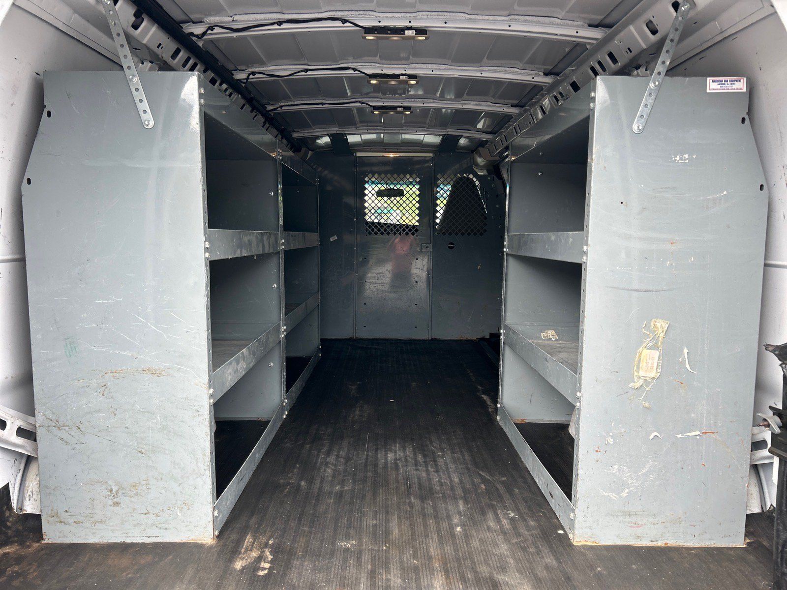 Used 2020 Chevrolet Express 3500 Extended RWD image 11