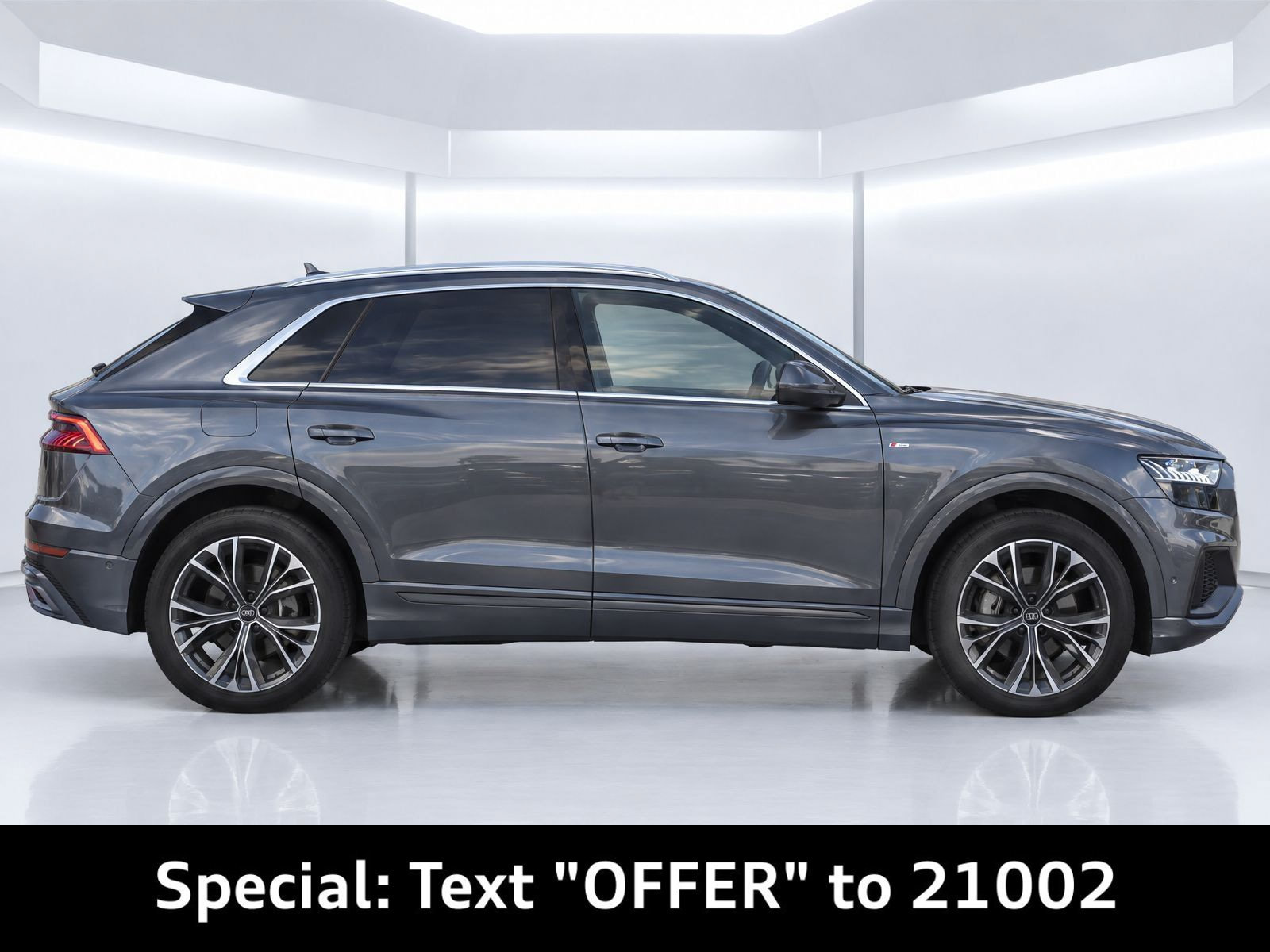 Used 2023 Audi Q8 Premium Plus w/ Premium Plus Package AWD/4WD image 3