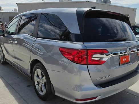 Used 2018 Honda Odyssey EX image 7
