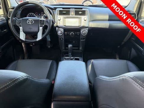 Used 2019 Toyota 4Runner SR5 Premium image 2