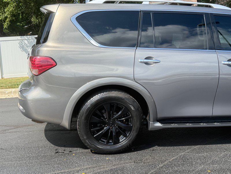 Used 2016 INFINITI QX80 4WD w/ Driver's Assistance Package image 33