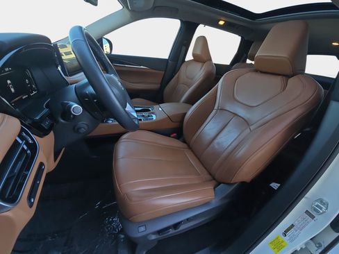 Used 2024 INFINITI QX60 Sensory w/ Vision Package image 14
