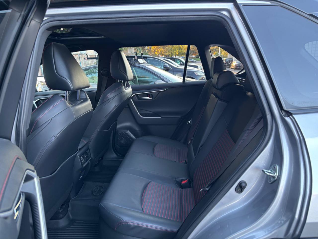 Used 2023 Toyota RAV4 XSE w/ Weather Package AWD/4WD image 10