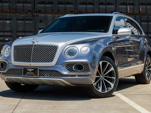 Used 2018 Bentley Bentayga AWD/4WD image 1