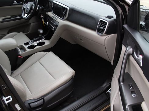 Used 2020 Kia Sportage S w/ S Sunroof Package image 12