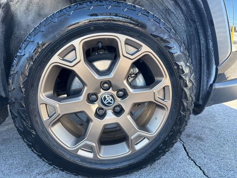 Used 2023 Toyota RAV4 AWD Hybrid image 9