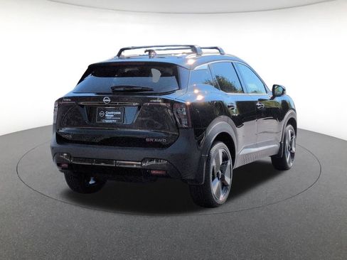 New 2026 Nissan Kicks SR w/ Cold Weather Package AWD/4WD image 5