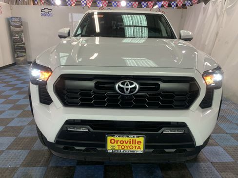 New 2025 Toyota Tacoma TRD Off-Road w/ TRD Off Road Premium Package image 7