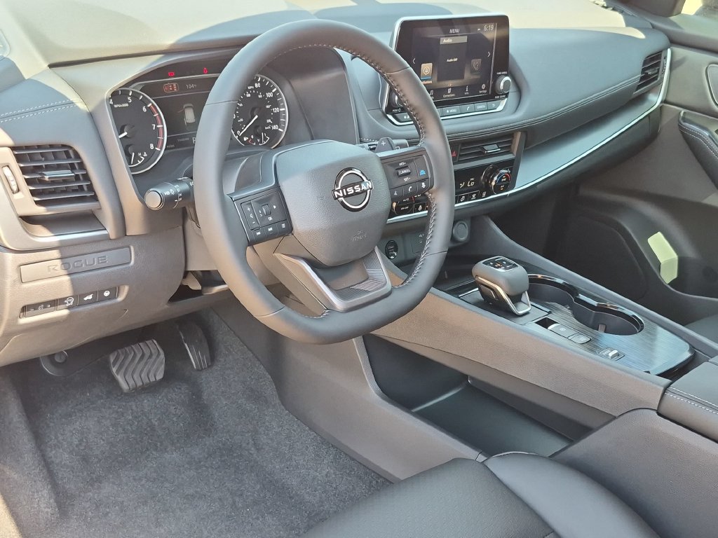 New 2026 Nissan Rogue Dark Armor FWD image 11