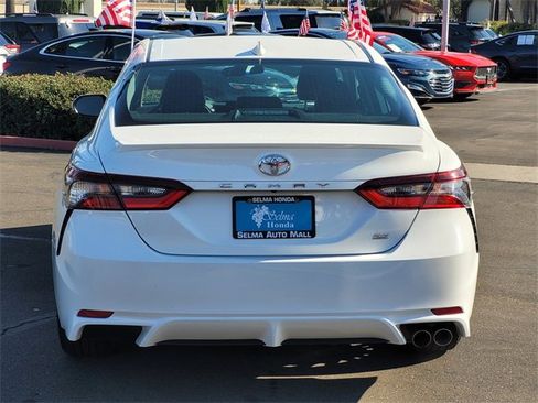 Used 2024 Toyota Camry SE image 6