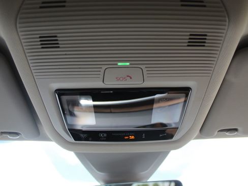 Used 2024 Volkswagen Atlas SE AWD/4WD image 37