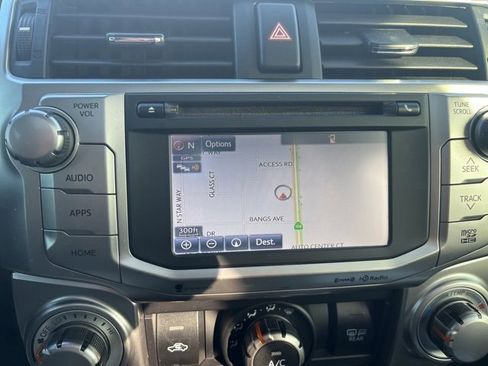 Used 2019 Toyota 4Runner SR5 Premium image 16