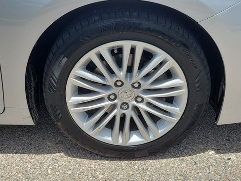 Used 2017 Lexus ES 350 w/ Premium Package FWD image 11