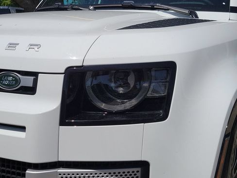 Used 2024 Land Rover Defender 110 S AWD/4WD image 10