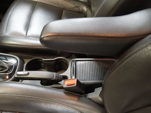 Used 2019 Buick Encore Essence AWD/4WD image 23