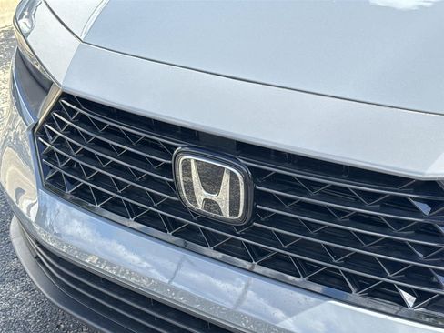 Used 2025 Honda Accord Sport image 10