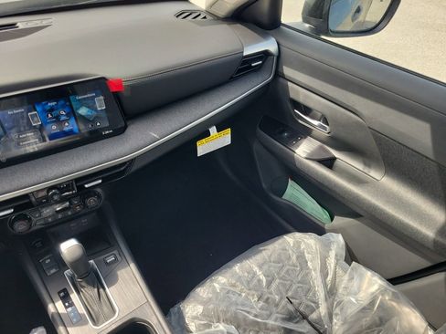 New 2026 Nissan Kicks SV w/ Charging Package FWD image 12