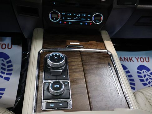 Used 2018 Ford Expedition Platinum AWD/4WD image 29