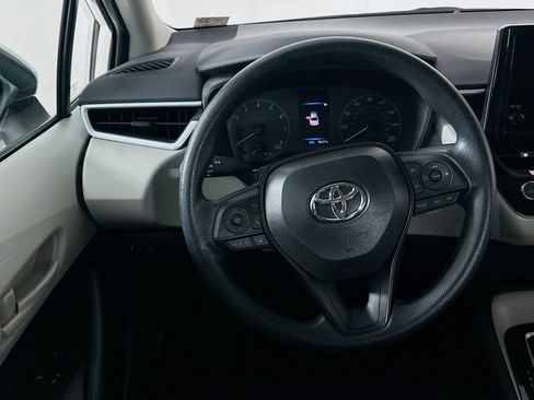 Used 2025 Toyota Corolla LE w/ Convenience Package image 16