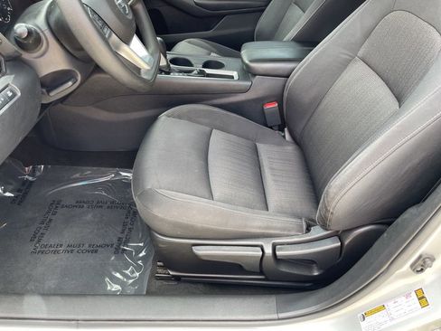 Used 2022 Nissan Altima 2.5 S FWD image 8