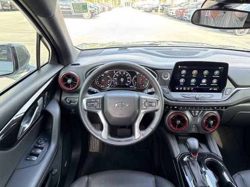 Used 2024 Chevrolet Blazer RS w/ Enhanced Convenience Package FWD image 13