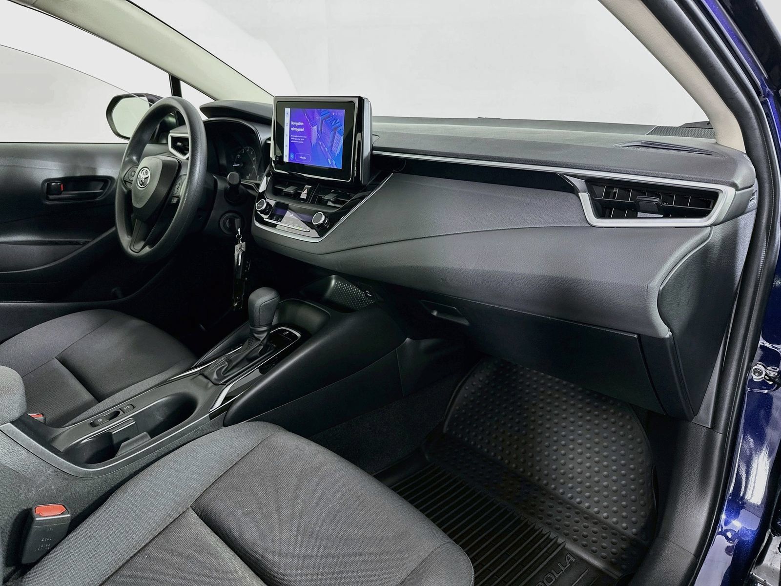 Used 2023 Toyota Corolla LE FWD image 27